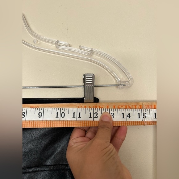 SPANXBy Sara Blakely Black Faux Leather Leggings Size S - Picture 8 of 12